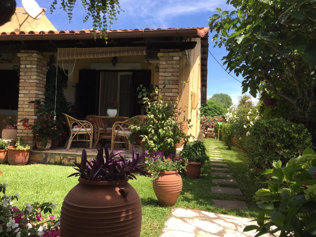 Villa Tina Country Beach Apartments 阿查拉维 外观 照片