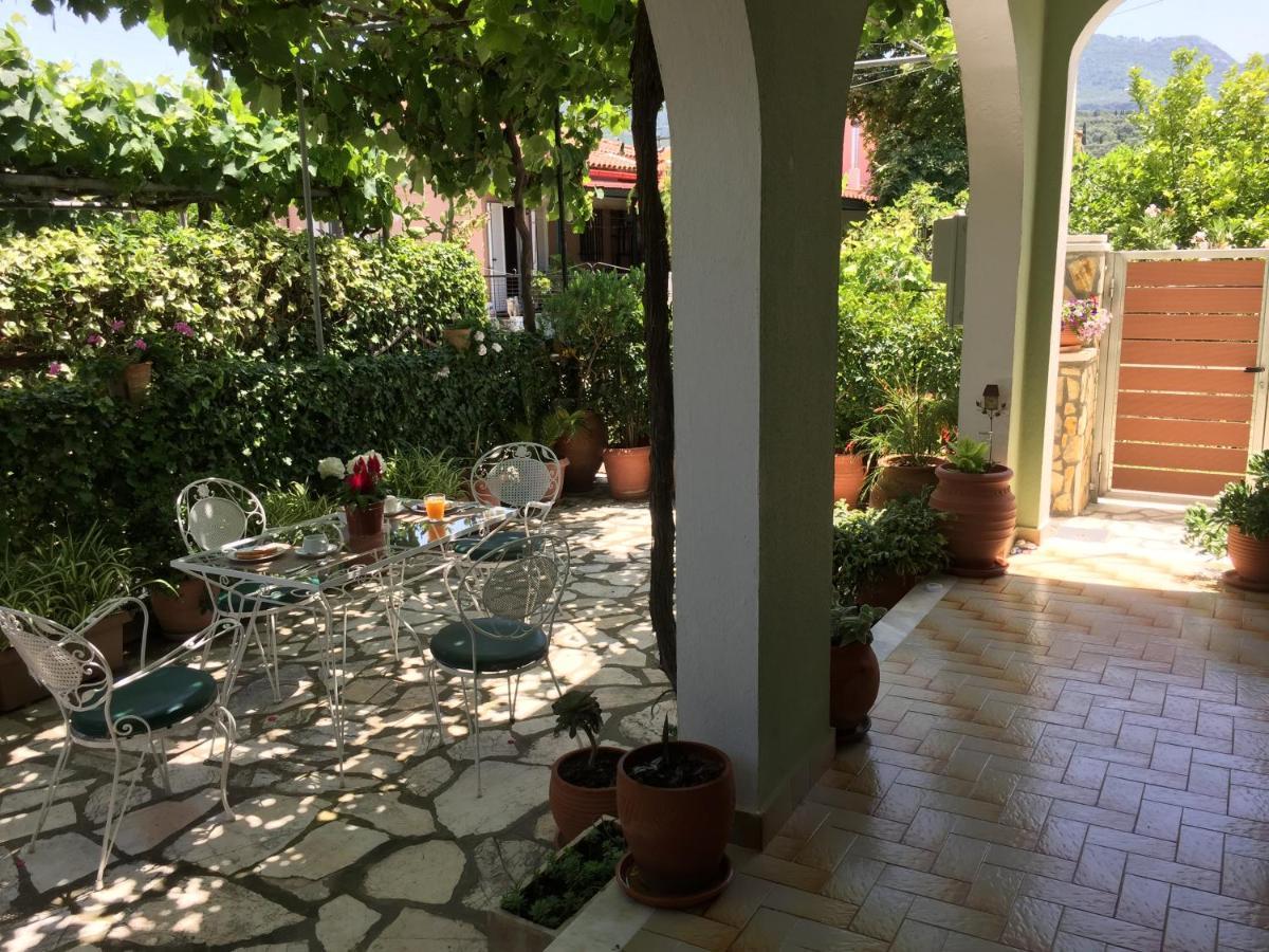 Villa Tina Country Beach Apartments 阿查拉维 外观 照片